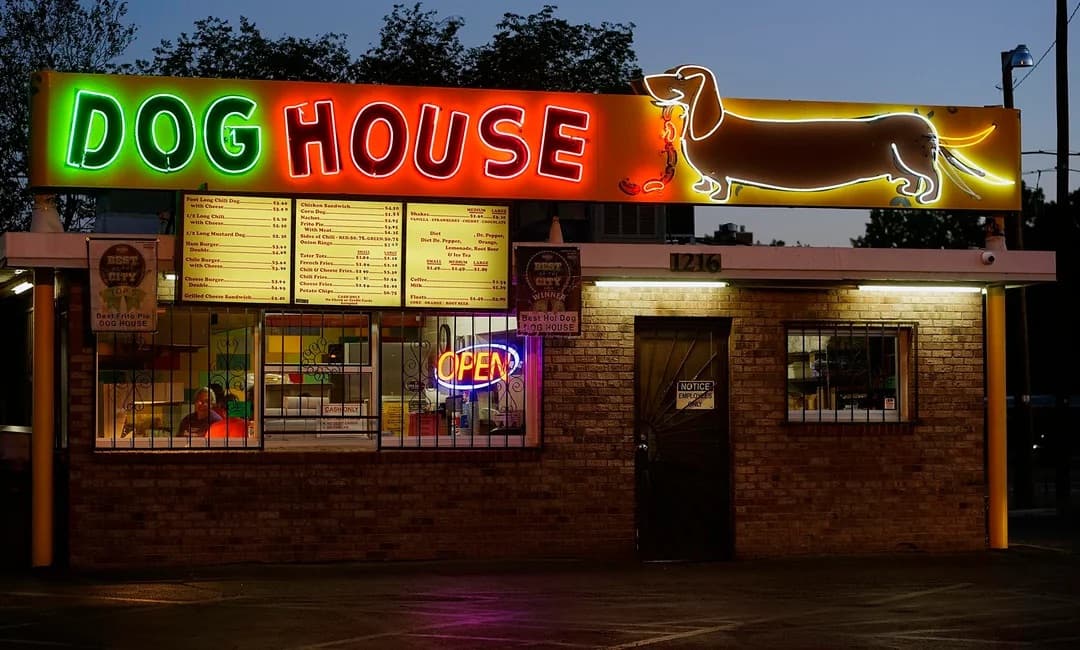 Dog House Drive-In