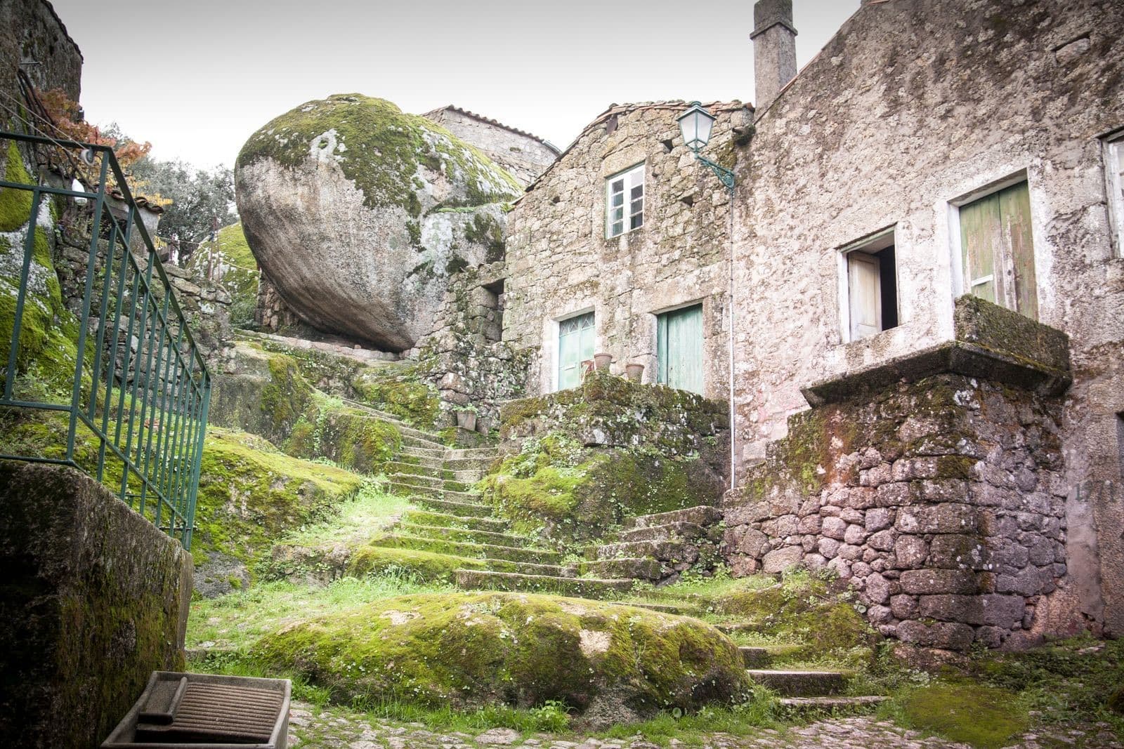 Dragonstone Exterior (Monsanto Village)