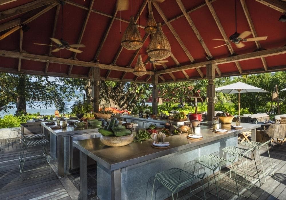 White Lotus Dinner Restaurant (Ta Khai at Rosewood Phuket)